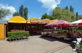 Sárgaház önkiszolgáló étterem - Siófok